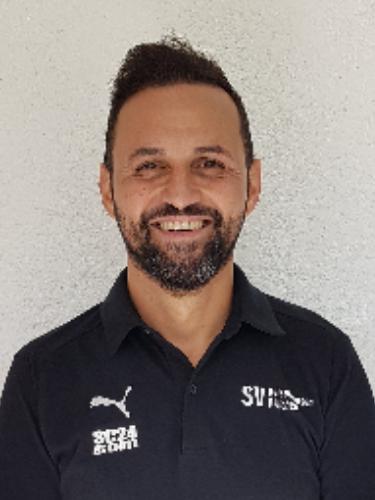 Avatar Bild für Esref Yavuz