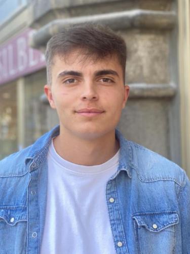 Avatar Bild für Denis Arifi