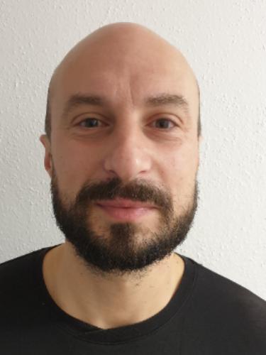 Hakan Köz