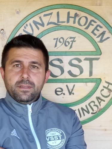 Avatar Bild für Jeton Uruqi