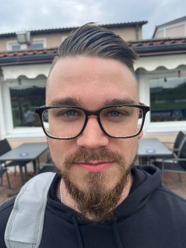 Dennis Schäller