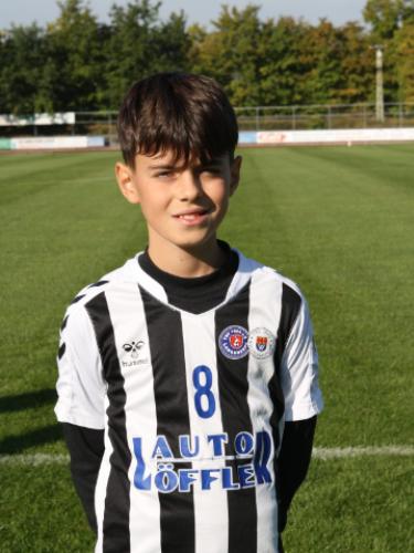Enes Daglov