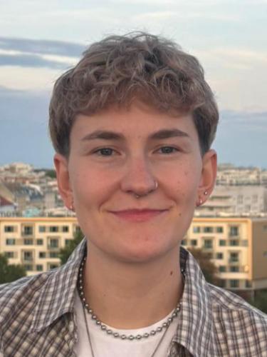 Lea Chica Y Göhringer