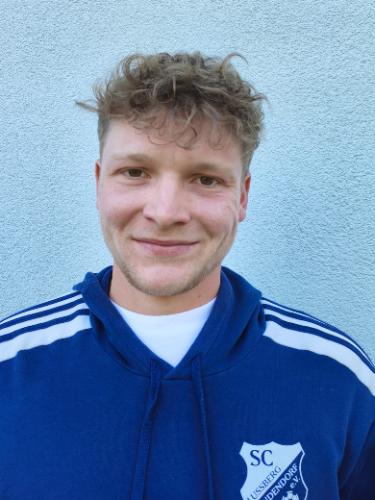 Leon Große