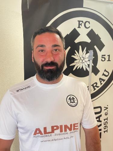 Burhan Oezel