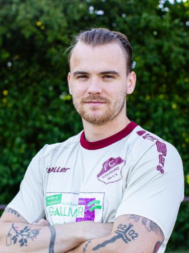 Julian Höllen