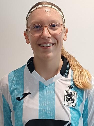 Laura Wiesböck