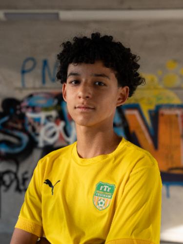 Adam Oummia