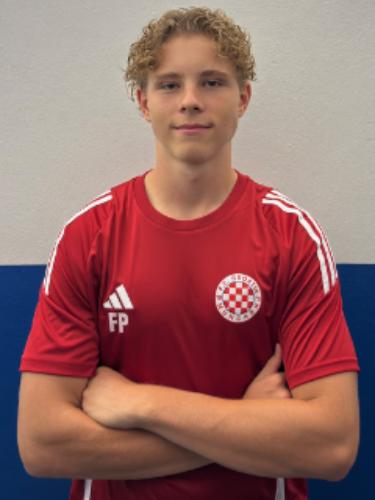 Filip Pezer